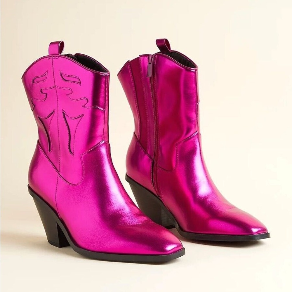 Metallic Pink Cowgirl Boots